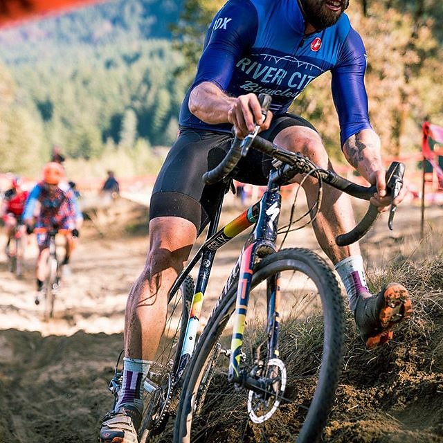 @bird8bigbird getting it done on his @iamspecialized Crux this weekend in the sand pits of Cascade Locks. 